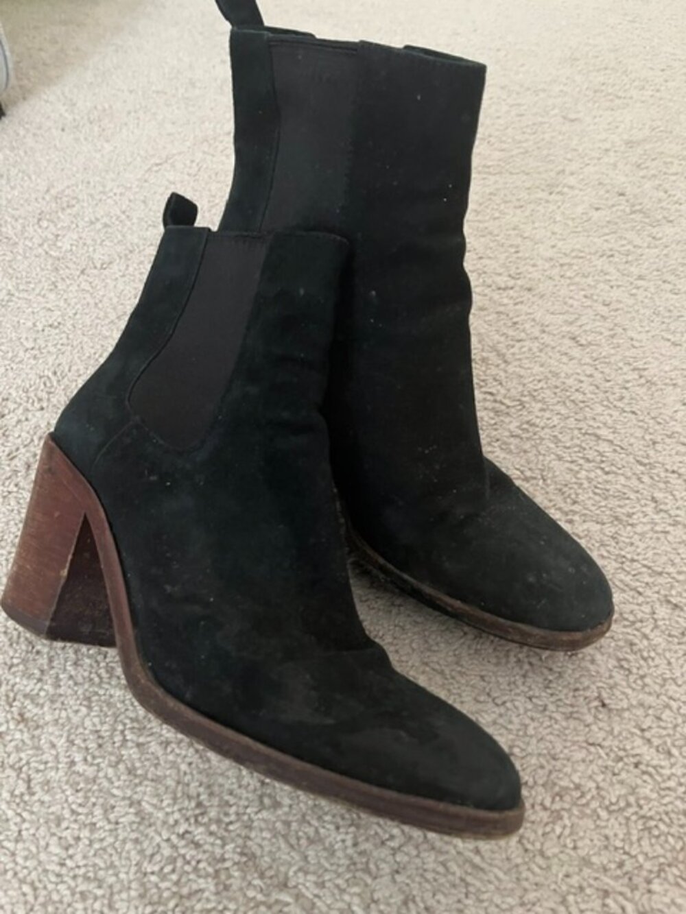 Vero Cuoio Suede Booties Womens Black Size 8